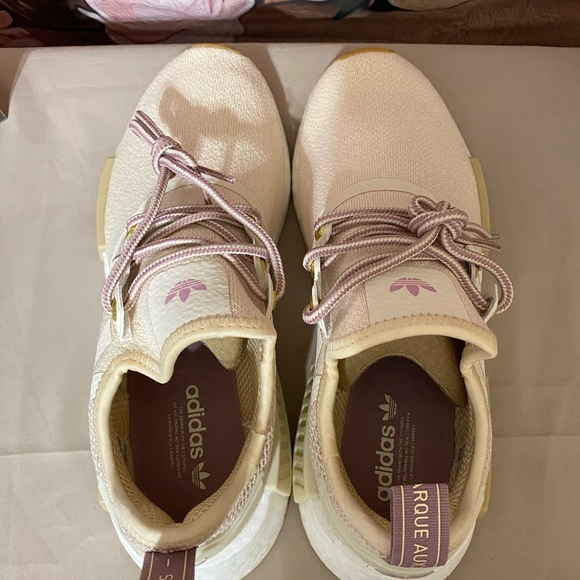 RARE!!! Adidas 7.5 NMD R1  Hybrid Hiker Magic Mauve GW9426 - Picture 8 of 14